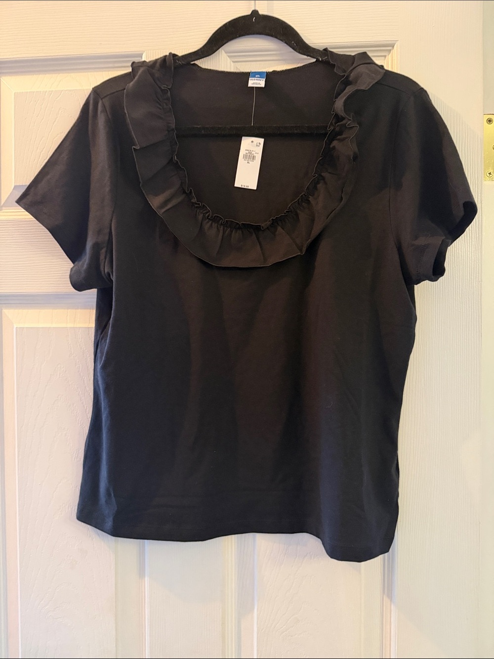 Old Navy Women’s Black Ruffle Neck Short Sleeve Top NWT